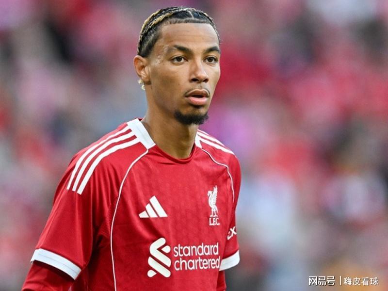 星空体育APP下载-只差曼联！英超四大中锋三人破门，埃基蒂克成为第二个马夏尔