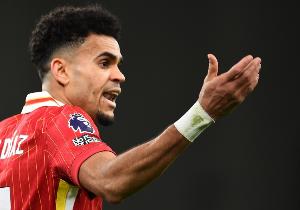 记者：若利物浦拒绝拜仁7000万镑报价，后者就不太会再追求迪亚斯