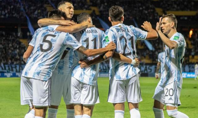 星空高光时刻-无梅西半主力的阿根廷怎么踢都能赢