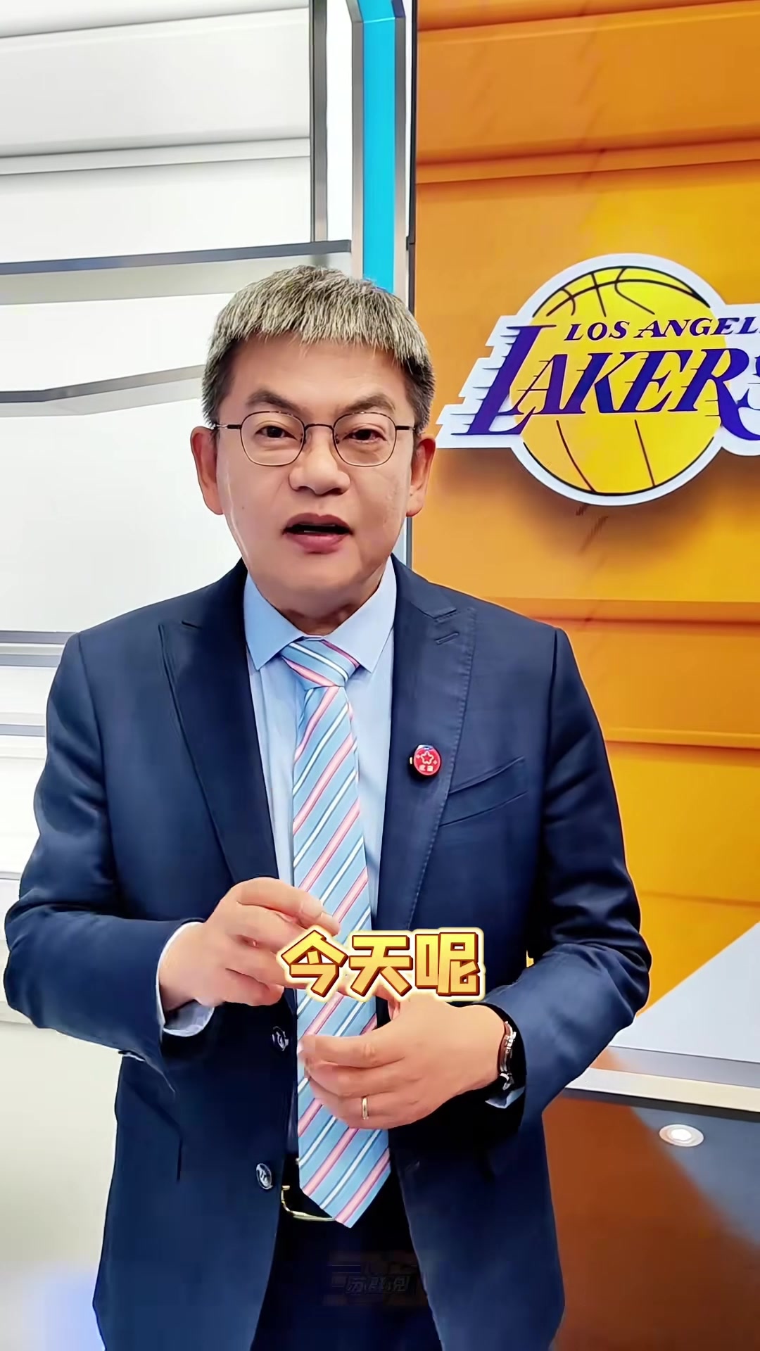 星空高光时刻-苏群:我认为詹姆斯今夏留湖人可能性很小 索性和库里&追梦大团圆